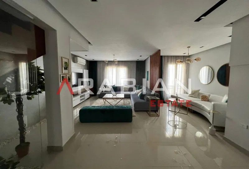 4-bedroom townhouse 180 m² for sale in Park Central