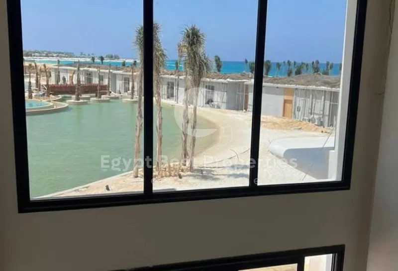 4-bedroom chalet 320 m² for sale in Almaza Bay