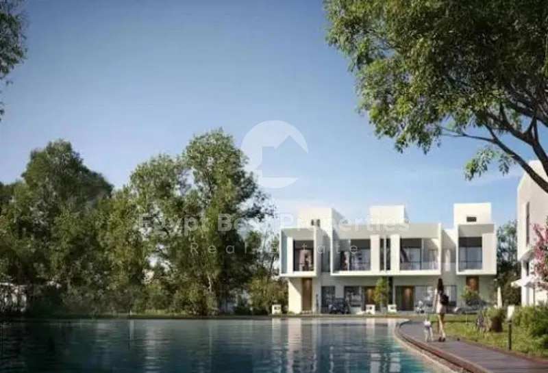 4-bedroom townhouse 270 m² for sale in Triangle