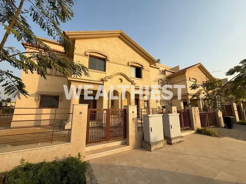 Townhouse for Sale in VG3 – Installments