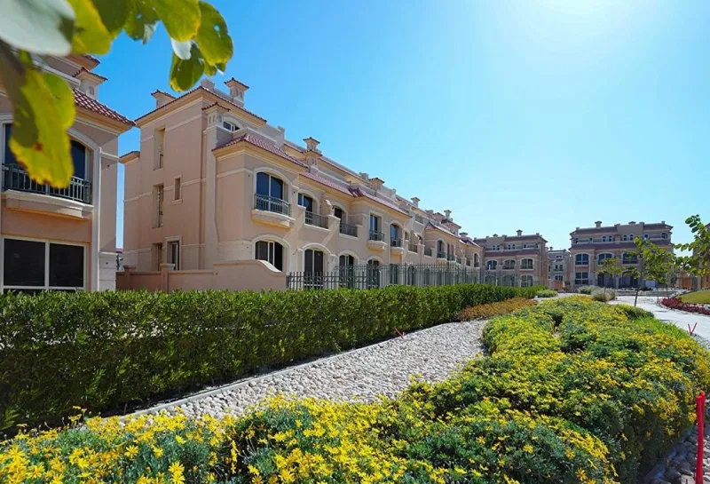 4-bedroom townhouse 253 m² for sale in La Vista City