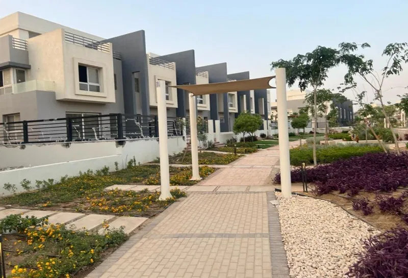 تاون هاوس 4 غرف 225 م² للبيع في هايد بارك، Hyde Park