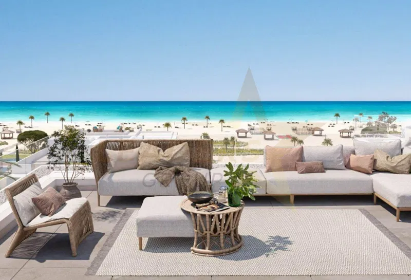 3-bedroom villa 243 m² for sale in Solare