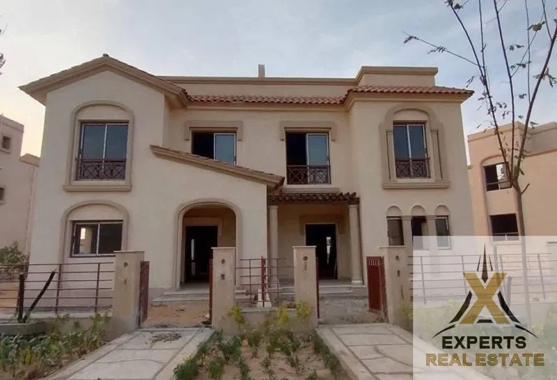 4-bedroom twin house 266 m² for sale in Madinaty