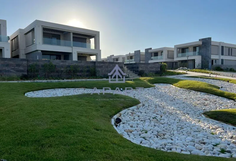 3-bedroom twin house 200 m² for sale in La Vista Ras El Hikma