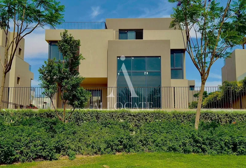 4-bedroom villa 237 m² for sale in SODIC East