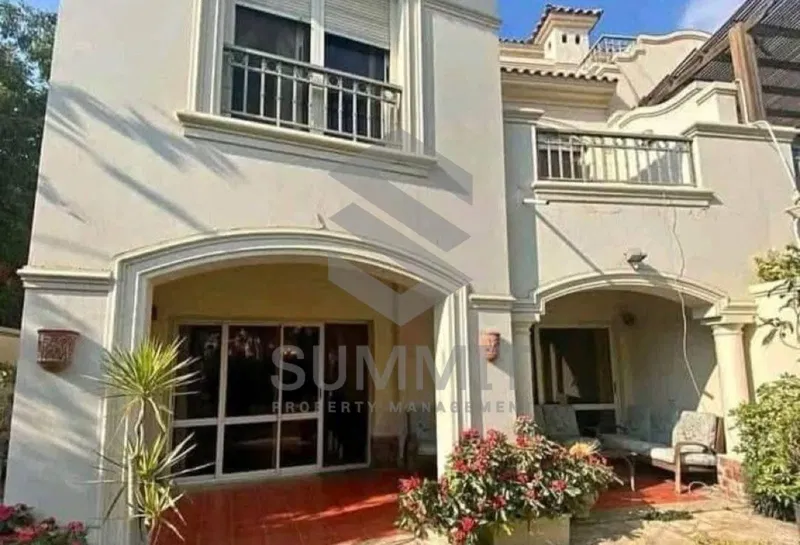 4-bedroom townhouse 228 m² for sale in La Vista City
