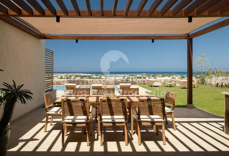 3-bedroom chalet 150 m² for sale in The Waterway