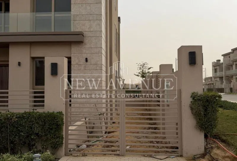 4-bedroom townhouse 226 m² for sale in La Vista City