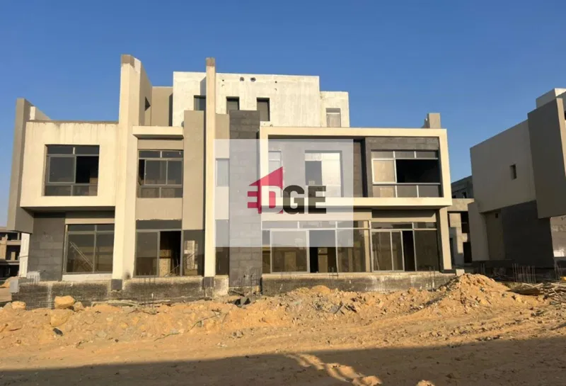 4-bedroom twin house 315 m² for sale in Saada Compound