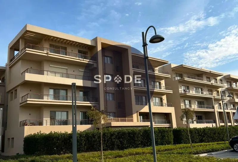 5-bedroom penthouse 393 m² for sale in Uptown Cairo Road
