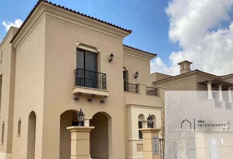 توين هاوس 5 غرف 310 م² للبيع في سيتي جيت، City Gate