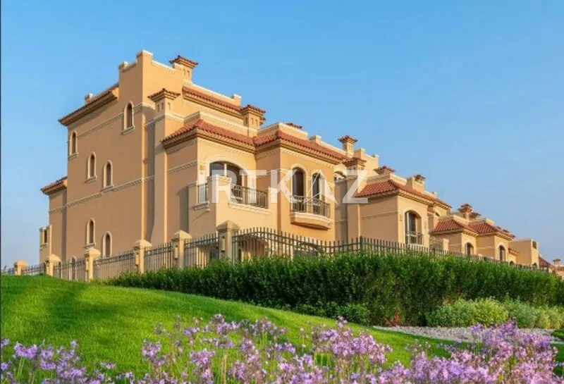 4-bedroom villa 311 m² for sale in La Vista City