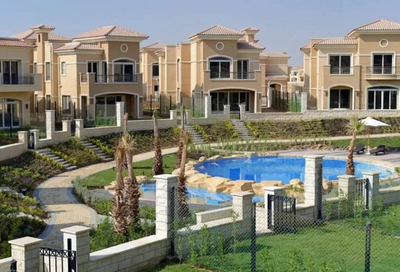 3-bedroom twin house 292 m² for sale in Stone Park