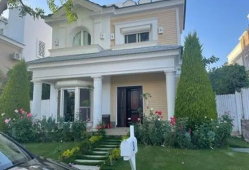 3-bedroom villa 210 m² for sale in Mountain View iCity