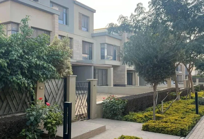 4-bedroom townhouse 390 m² for sale in Villette