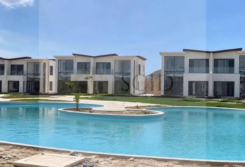 4-bedroom twin house 220 m² for sale in Cali Coast