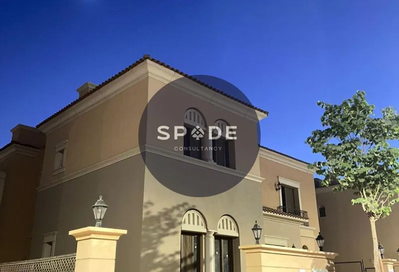 5-bedroom villa 325 m² for sale in City Gate