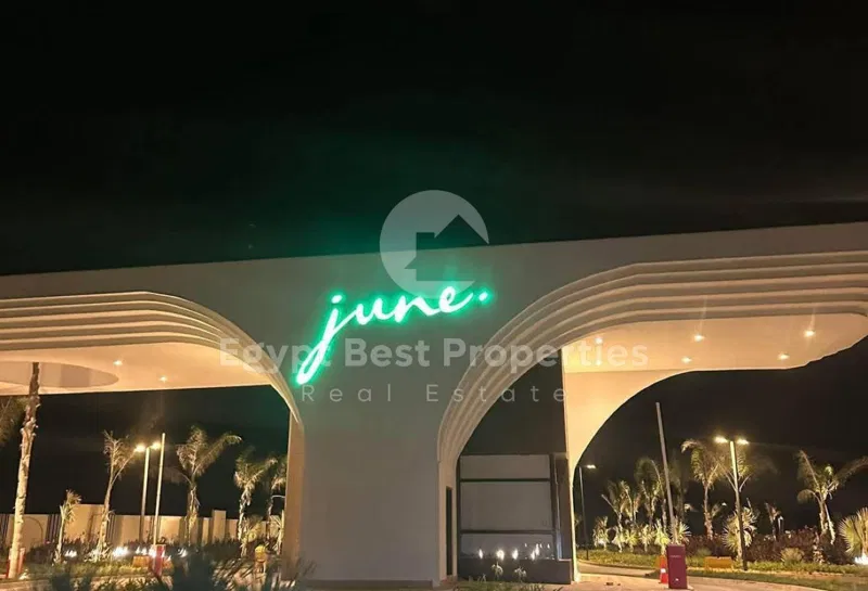 دوبلكس 4 غرف 175 م² للبيع في جون، June