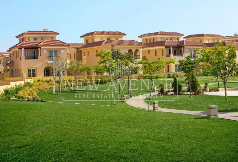 توين هاوس 5 غرف 237 م² للبيع في هايد بارك، Garden Residence