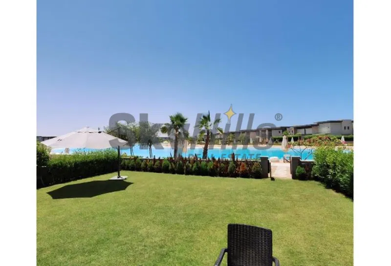 4-bedroom twin house 230 m² for sale in Swan Lake North Coast