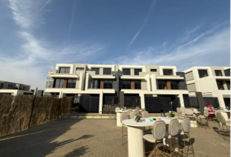 3-bedroom townhouse 215 m² for sale in El Patio Town