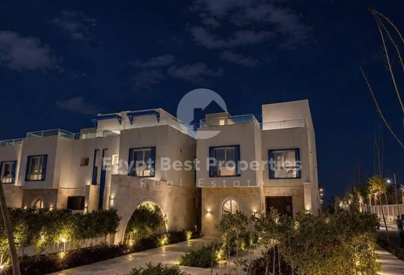 4-bedroom townhouse 300 m² for sale in Beit Al Bahr , Beit Al Bahr