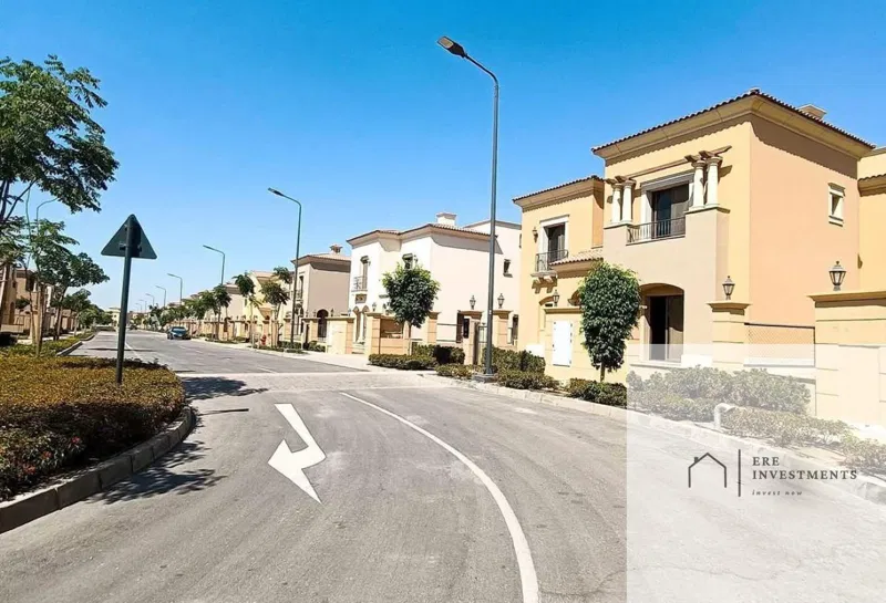 3-bedroom townhouse 370 m² for sale in City Gate