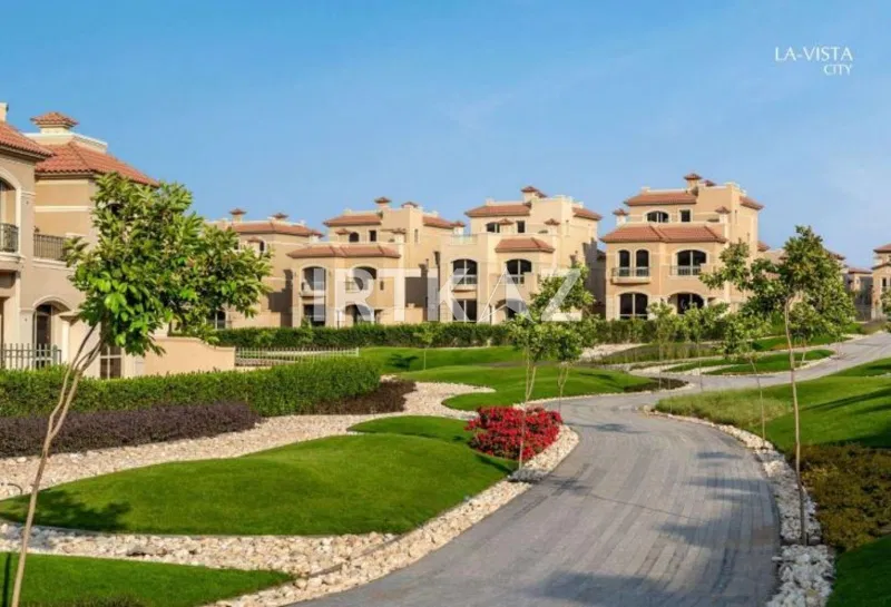 4-bedroom townhouse 244 m² for sale in La Vista City
