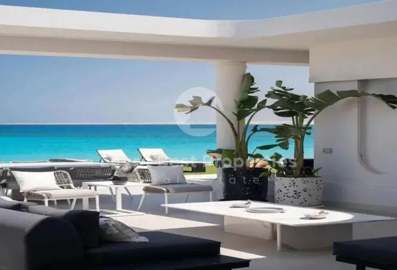 4-bedroom villa 300 m² for sale in Marsa Baghush