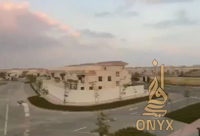 4-bedroom villa 412 m² for sale in Al Maqsad