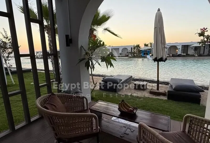شاليه 4 غرف 210 م² للبيع في جون، June
