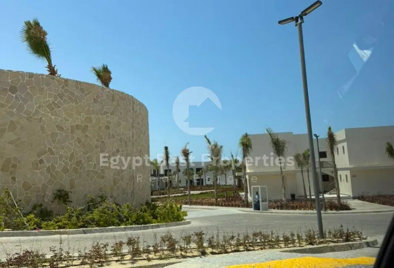 3-bedroom chalet 175 m² for sale in The Waterway