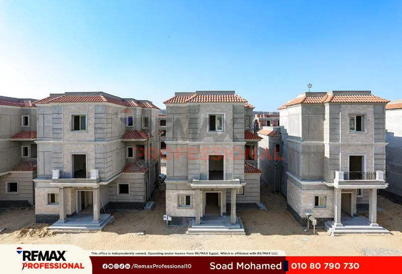 7-bedroom villa 300 m² for sale in Vee Muruj