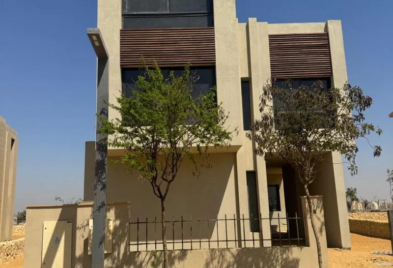 4-bedroom villa 335 m² for sale in O West