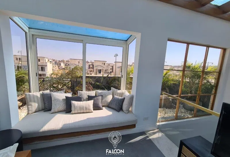 ivilla 3 غرف 300 م² للبيع في ماونتن فيو هايد بارك، Mountain View Hyde Park