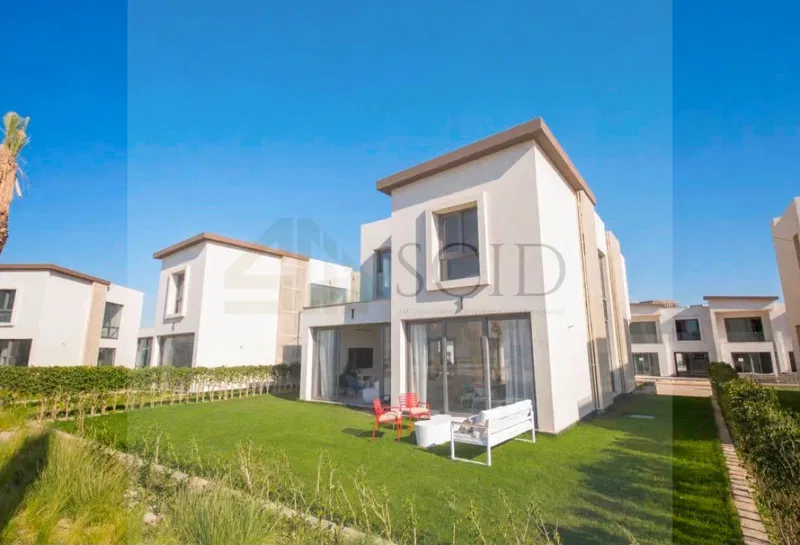 4-bedroom twin house 210 m² for sale in Cali Coast