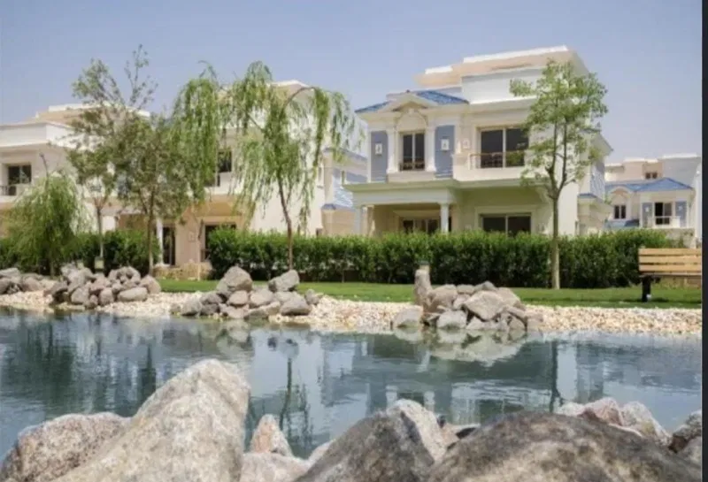 4-bedroom villa 250 m² for sale in Mountain View Grand Valley