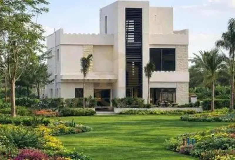 5-bedroom villa 562 m² for sale in Noor City