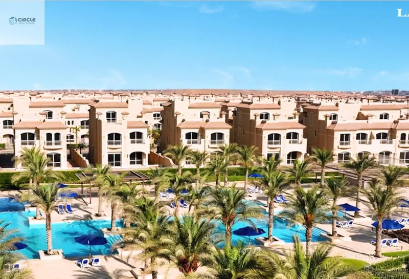 3-bedroom villa 285 m² for sale in La Vista City
