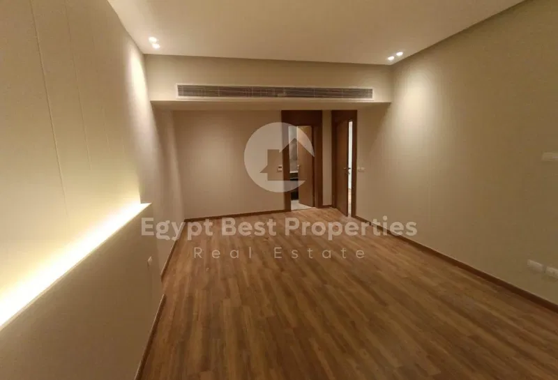 شقة 4 غرف 200 م² للبيع في ذا ايستيتس، The Estates