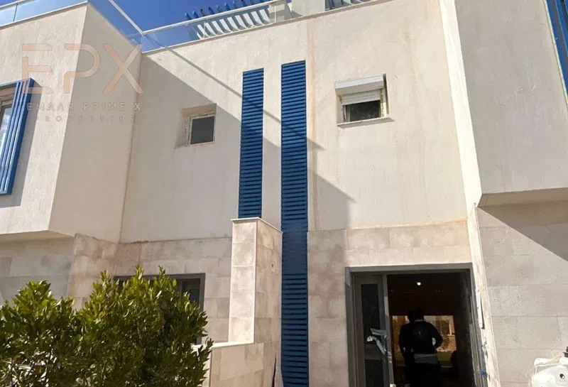 3-bedroom villa 225 m² for sale in Naia Bay