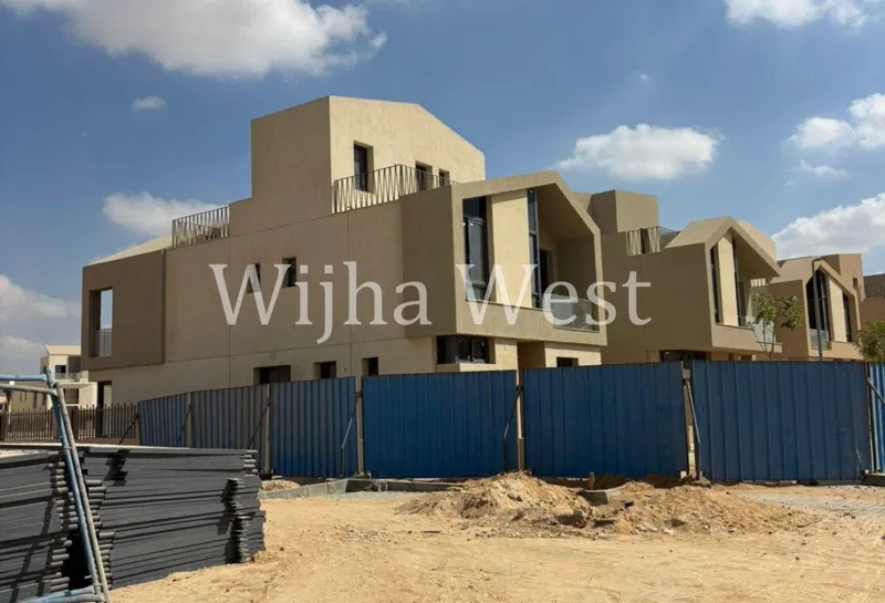 تاون هاوس 3 غرف 232 م² للبيع في فاي سوديك، Vye Sodic