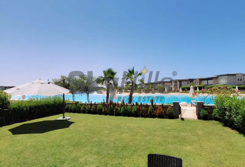 4-bedroom twin house 230 m² for sale in Swan Lake North Coast