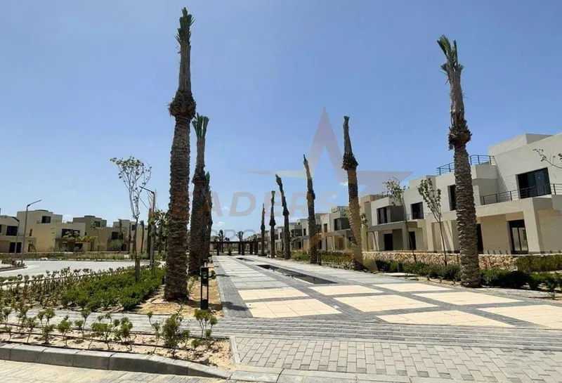 7-bedroom villa 392 m² for sale in Palm Hills