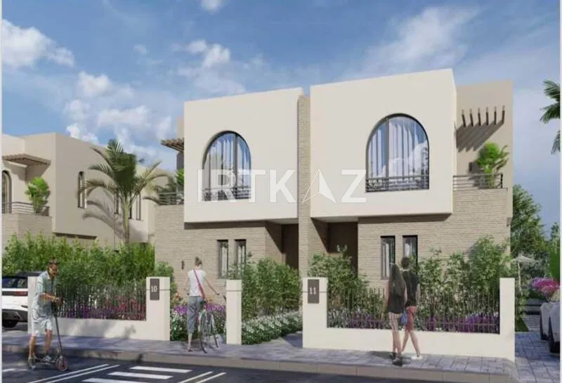 4-bedroom twin house 319 m² for sale in Marina 8