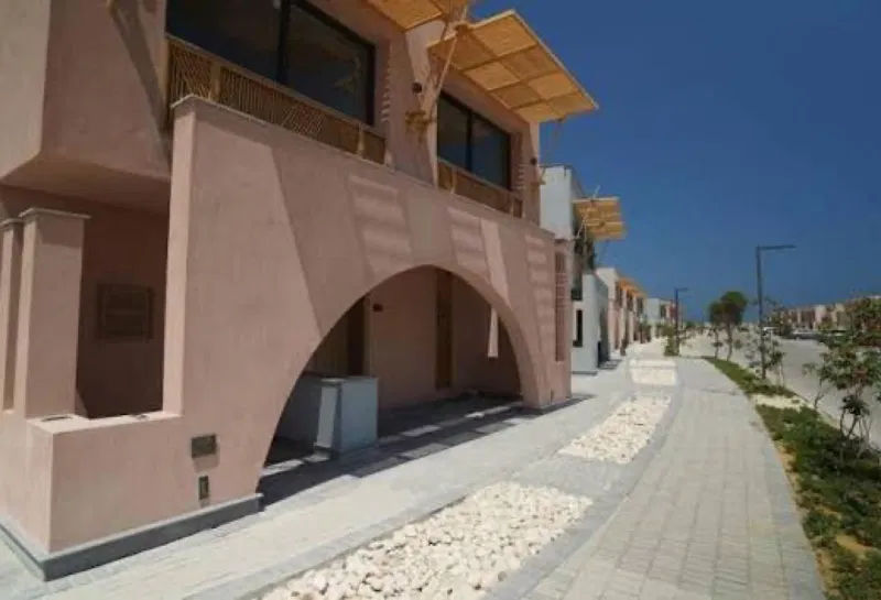 5-bedroom twin house 485 m² for sale in Playa SeaShell