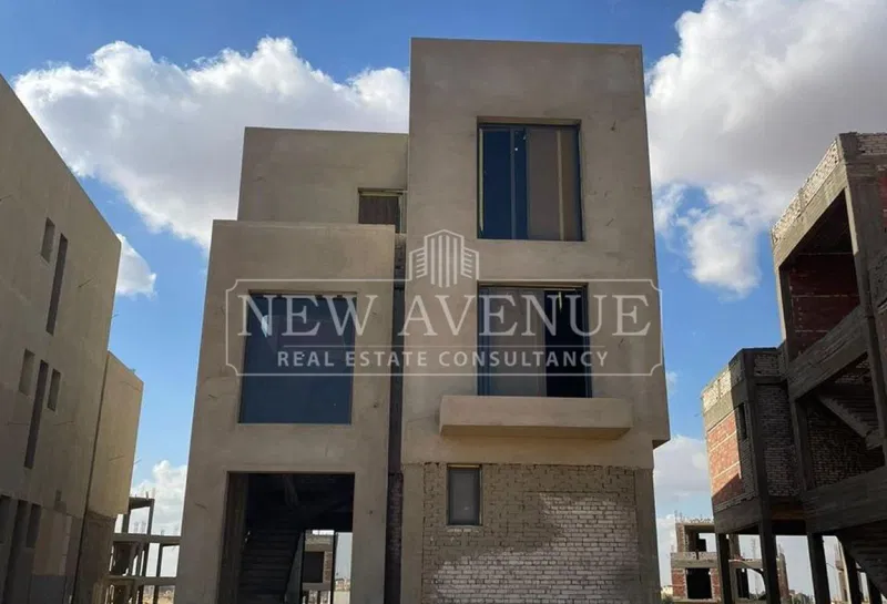 4-bedroom villa 390 m² for sale in Stei8ht
