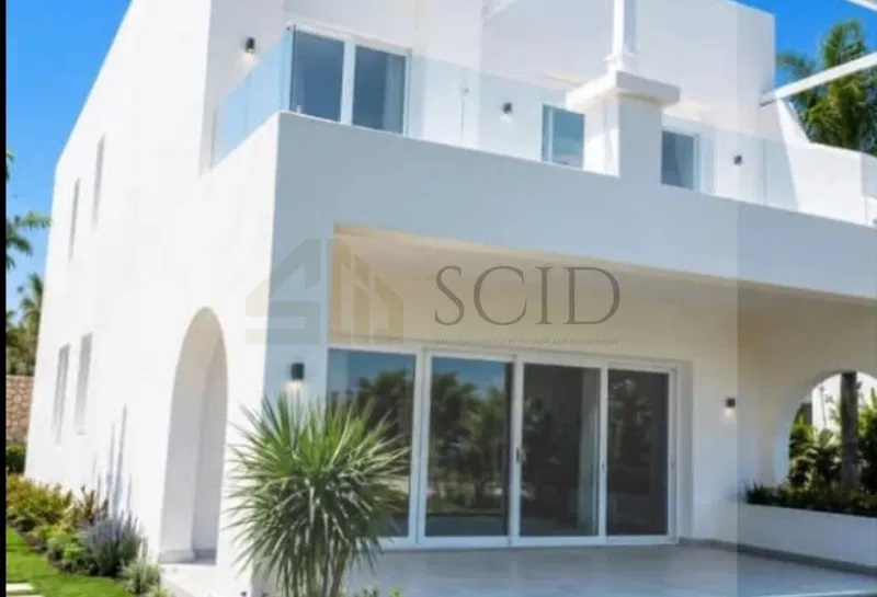 5-bedroom chalet 225 m² for sale in Naia Bay
