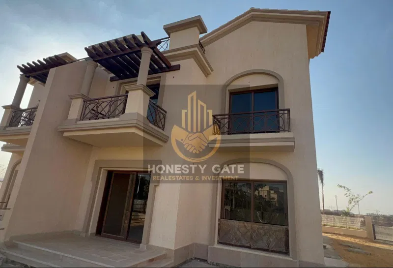 4-bedroom villa 266 m² for sale in Privado